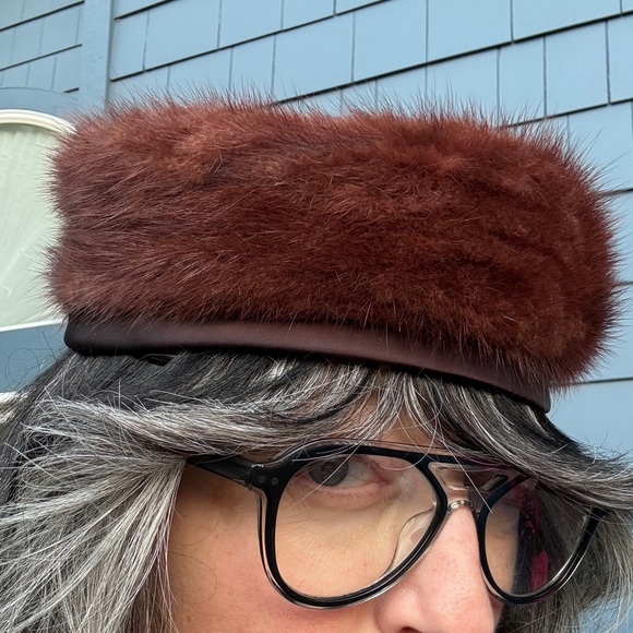 ???Vintage Brown Fur-Trimmed Hat Noreen brown mink trim main image 6